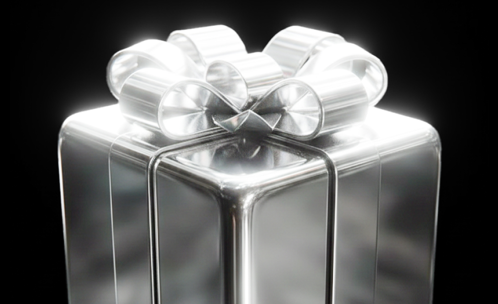 Подарок первым 100 покупателям