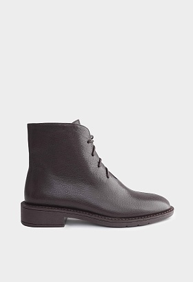 Коричневый