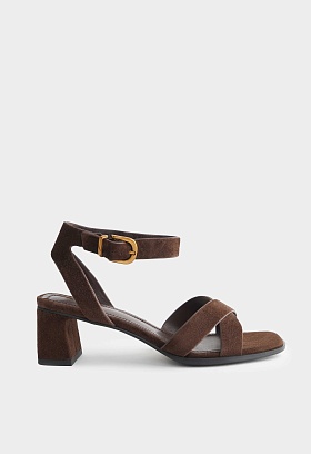 Коричневый