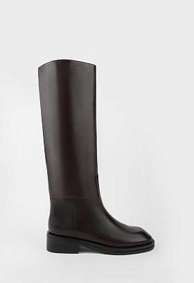 Коричневый